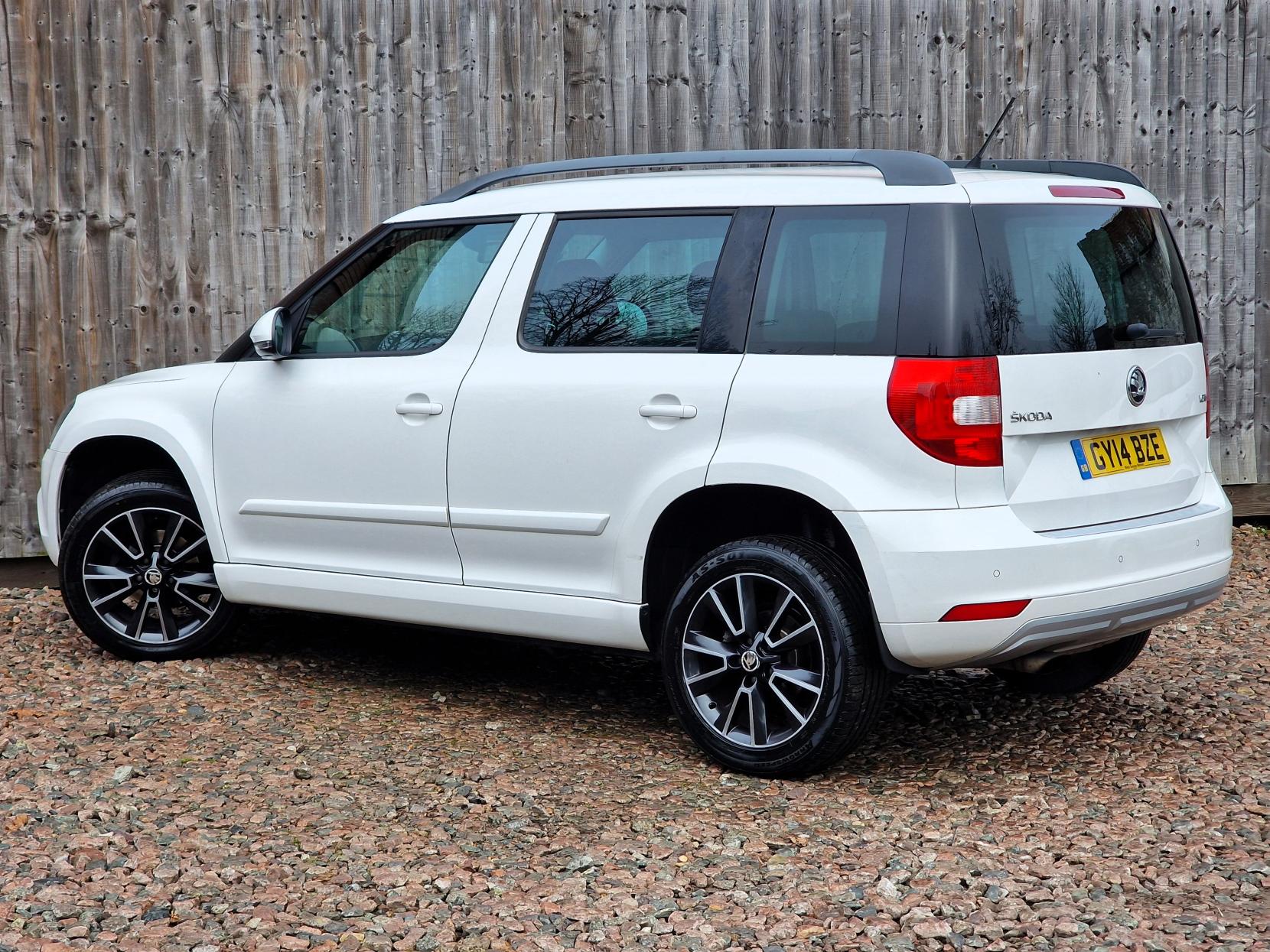 Skoda Yeti 1.2 TSI Elegance SUV 5dr Petrol DSG Euro 5 (105 ps)