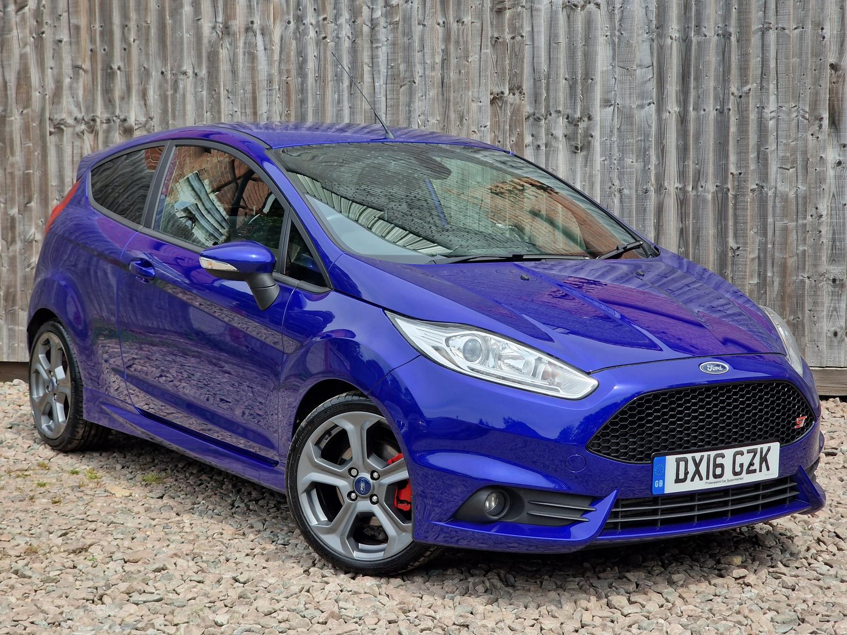 Ford Fiesta 1.6T EcoBoost ST-3 Hatchback 3dr Petrol Manual Euro 6 (182 ps)