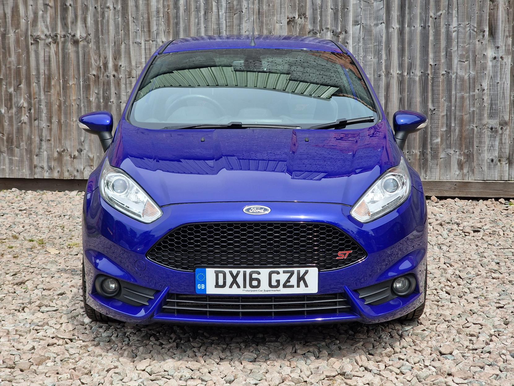 Ford Fiesta 1.6T EcoBoost ST-3 Hatchback 3dr Petrol Manual Euro 6 (182 ps)