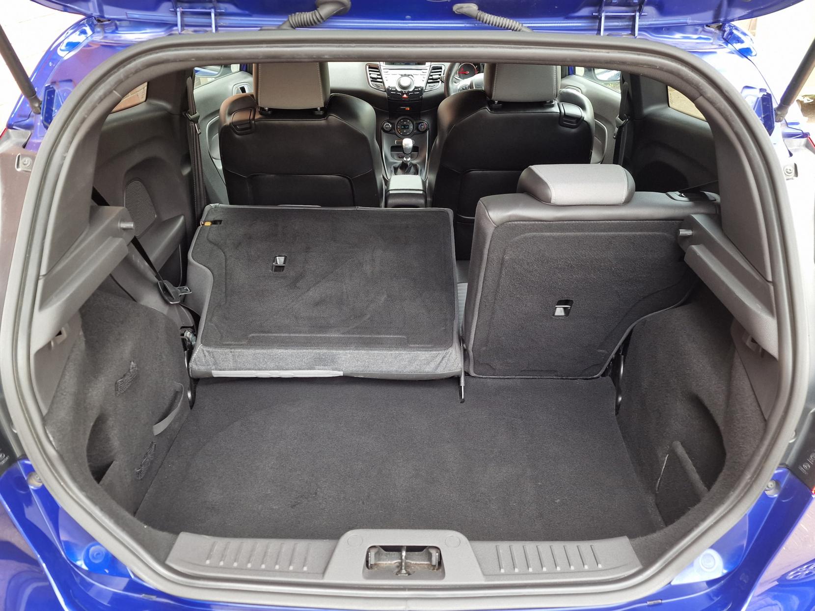 Ford Fiesta 1.6T EcoBoost ST-3 Hatchback 3dr Petrol Manual Euro 6 (182 ps)