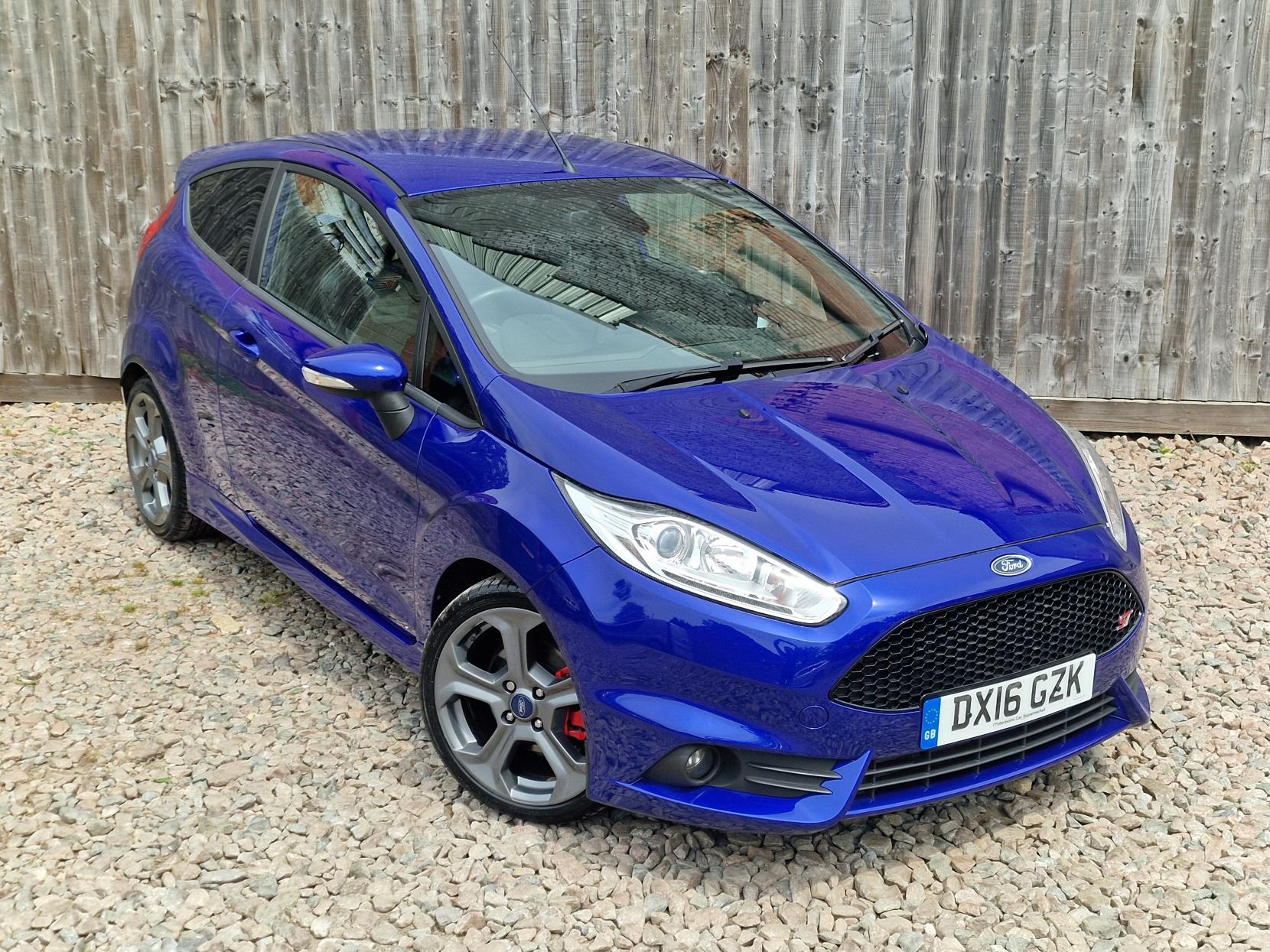 Ford Fiesta 1.6T EcoBoost ST-3 Hatchback 3dr Petrol Manual Euro 6 (182 ps)
