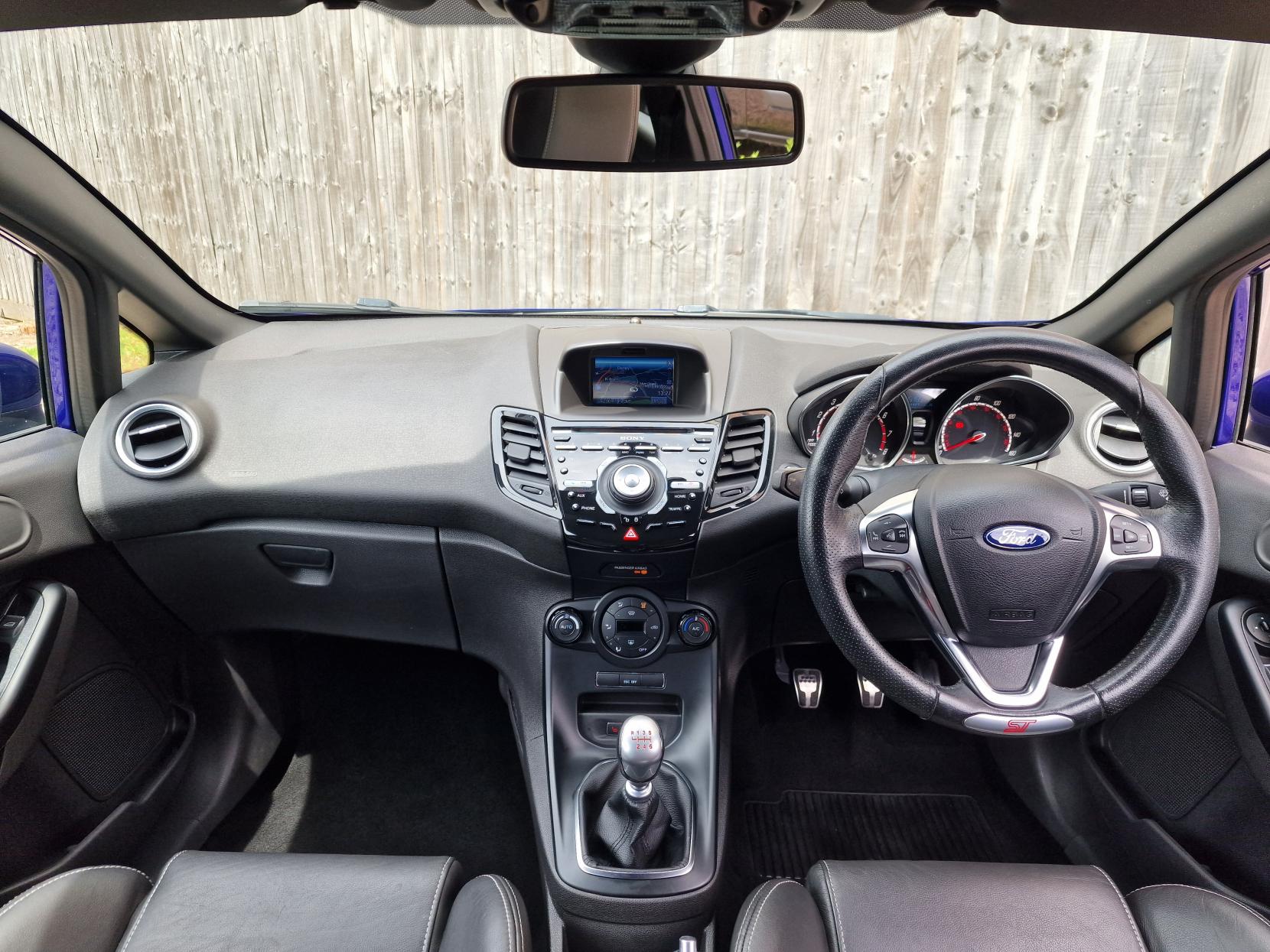 Ford Fiesta 1.6T EcoBoost ST-3 Hatchback 3dr Petrol Manual Euro 6 (182 ps)
