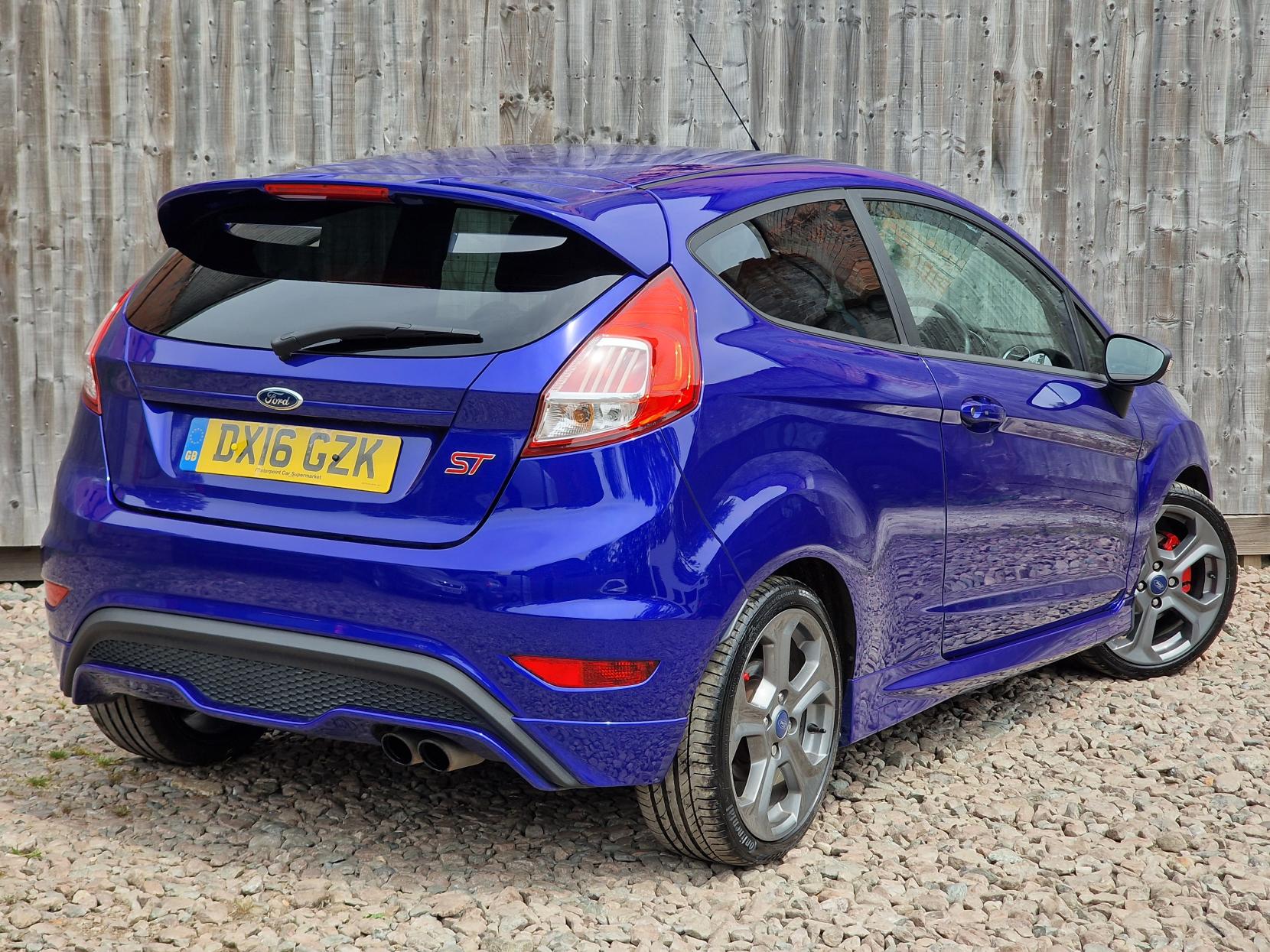 Ford Fiesta 1.6T EcoBoost ST-3 Hatchback 3dr Petrol Manual Euro 6 (182 ps)
