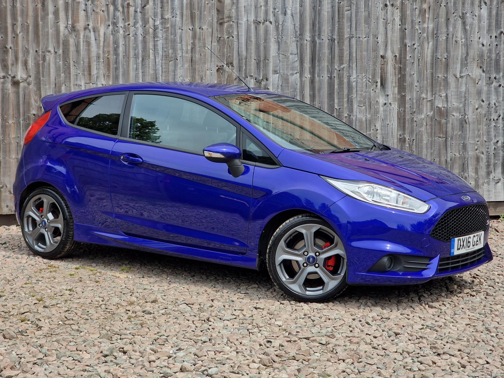 Ford Fiesta 1.6T EcoBoost ST-3 Hatchback 3dr Petrol Manual Euro 6 (182 ps)