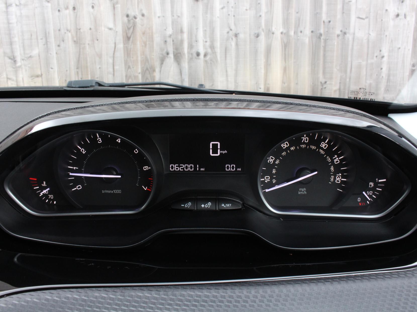 Peugeot 2008 1.2 PureTech Active SUV 5dr Petrol Manual Euro 6 (82 ps)