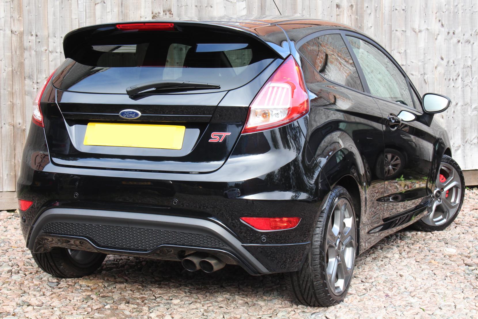 Ford Fiesta 1.6T EcoBoost ST-3 Hatchback 3dr Petrol Manual Euro 6 (182 ps)