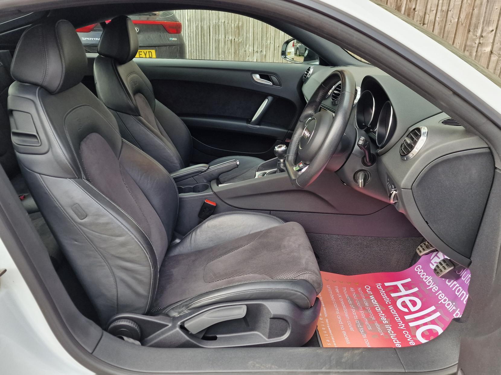Audi TT 2.0 TFSI Black Edition Coupe 3dr Petrol Manual Euro 5 (s/s) (211 ps)