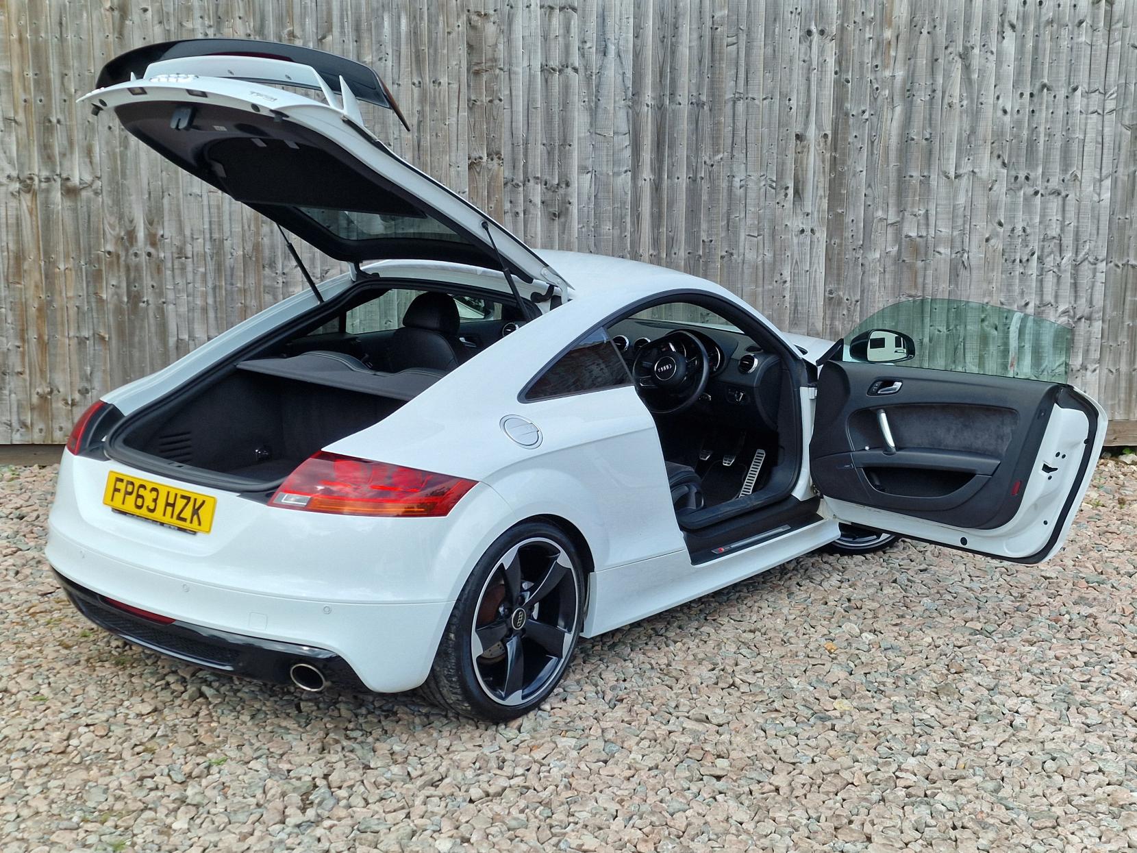 Audi TT 2.0 TFSI Black Edition Coupe 3dr Petrol Manual Euro 5 (s/s) (211 ps)
