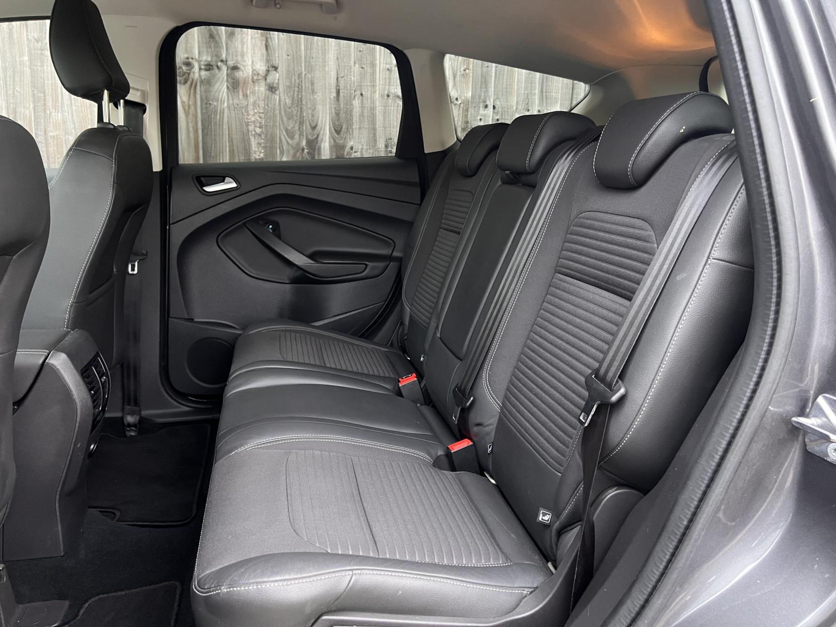 Ford Kuga 2.0 Titanium SUV (2016 - 2020)