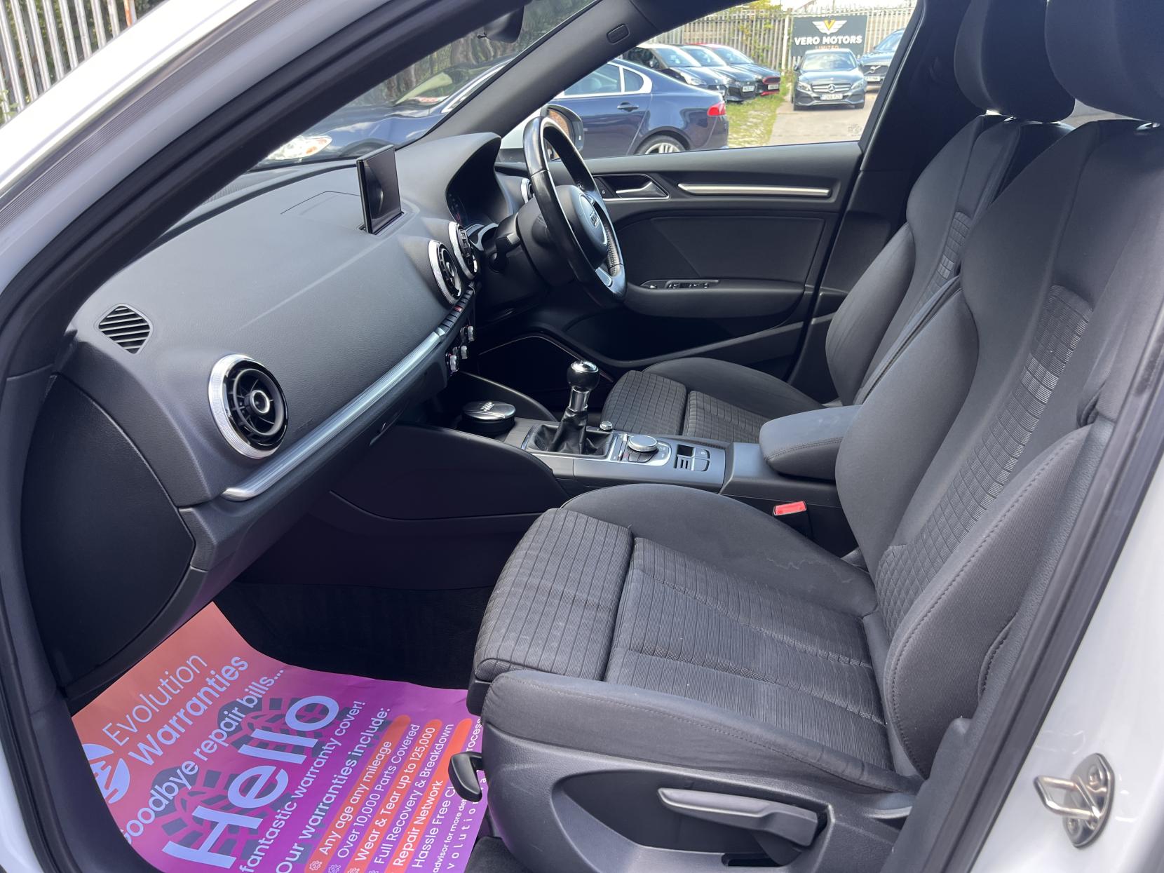 Ford Kuga 2.0 Titanium SUV (2016 - 2020)