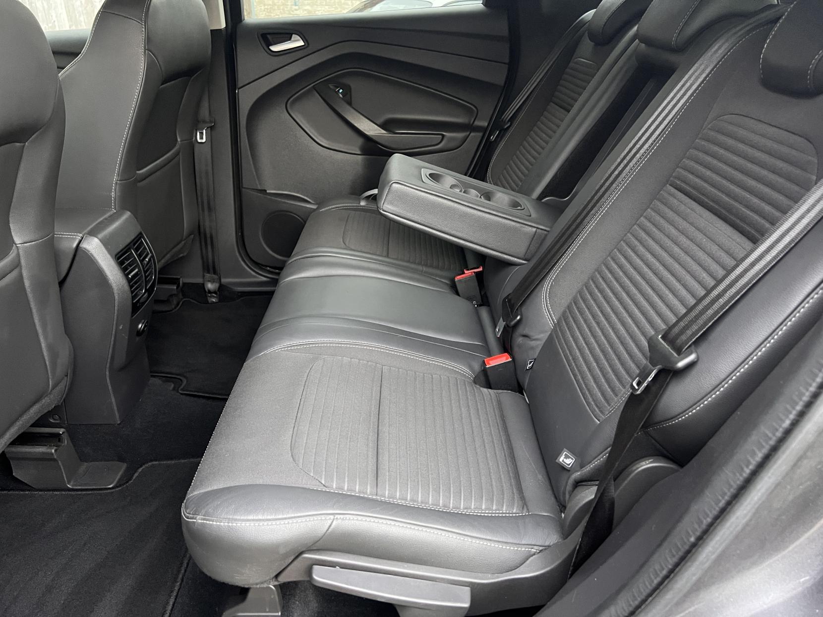 Ford Kuga 2.0 Titanium SUV (2016 - 2020)