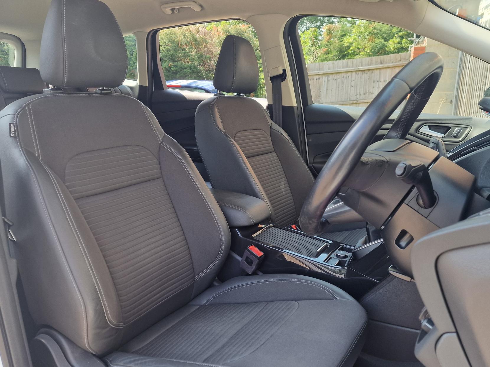 Ford Kuga 2.0 TDCi Titanium SUV 5dr Diesel Manual Euro 6 (s/s) (150 ps)