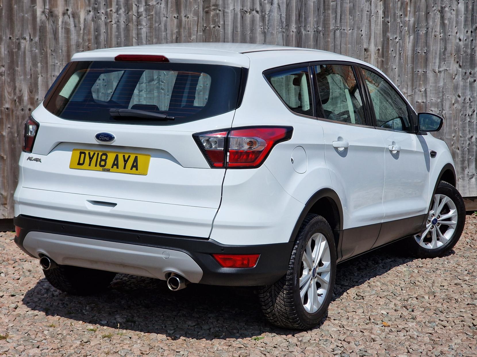 Ford Kuga 2.0 TDCi Titanium SUV 5dr Diesel Manual Euro 6 (s/s) (150 ps)