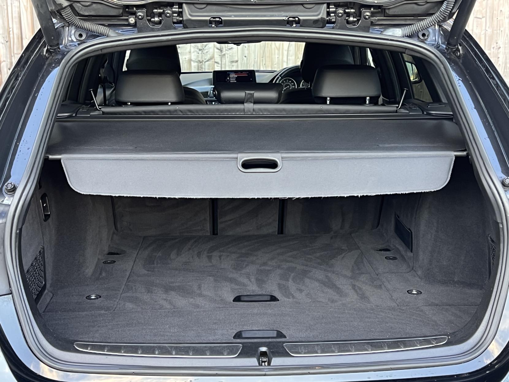 BMW 3 Series 330d M Sport Touring 5dr Diesel Auto xDrive Euro 5 (s/s) (258 ps)