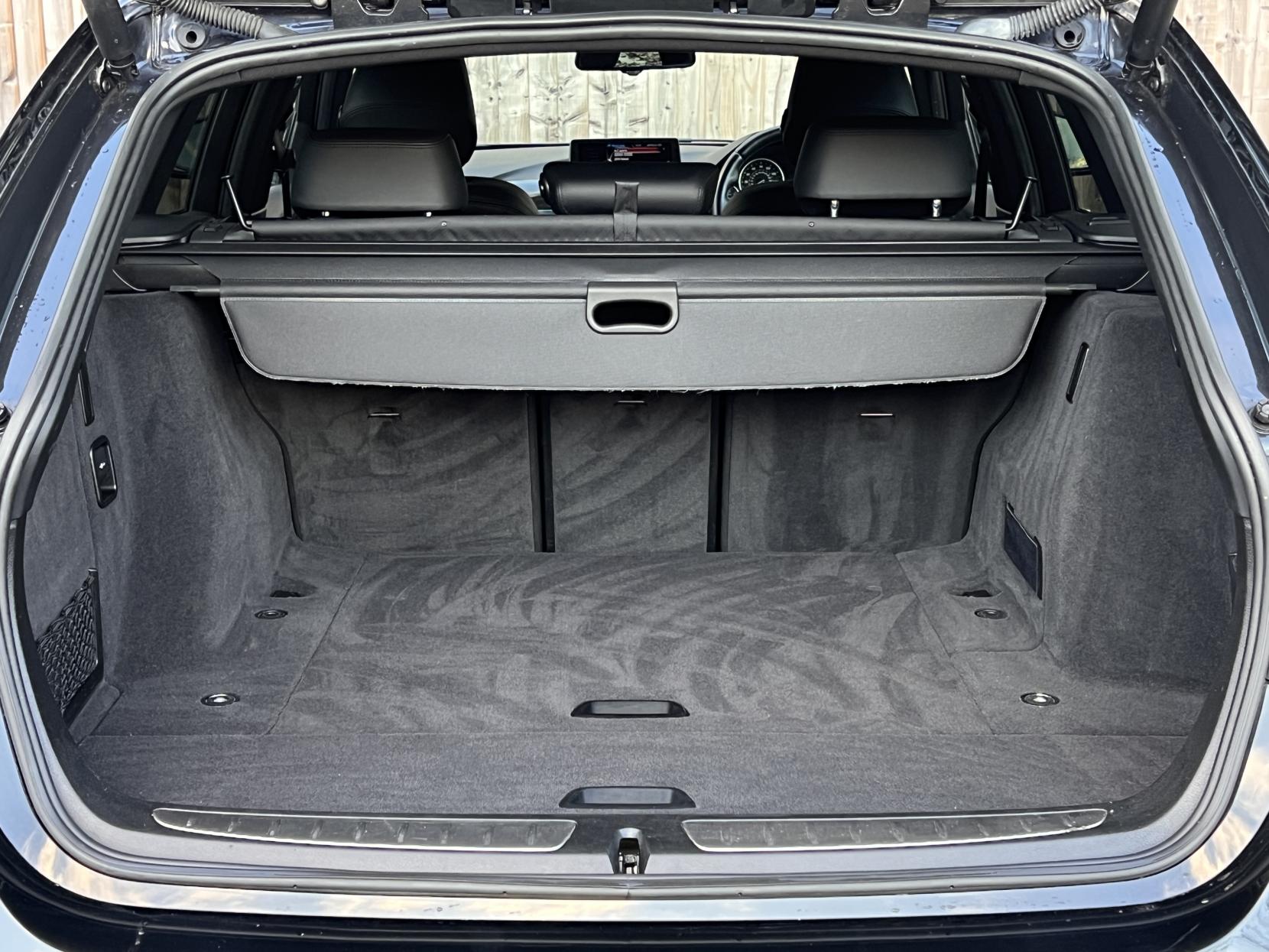 BMW 3 Series 330d M Sport Touring 5dr Diesel Auto xDrive Euro 5 (s/s) (258 ps)