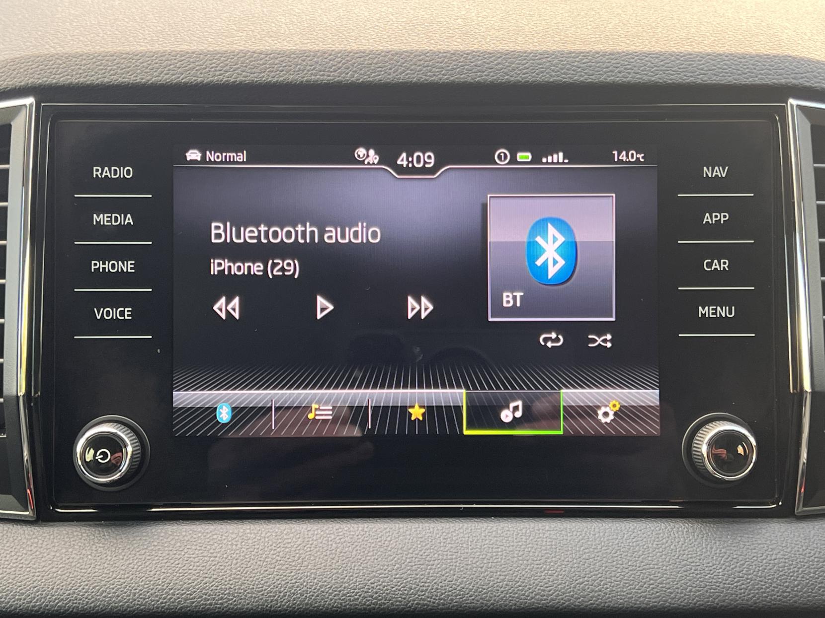 Skoda Karoq 1.5 TSI ACT SE L SUV 5dr Petrol DSG Euro 6 (s/s) (150 ps)