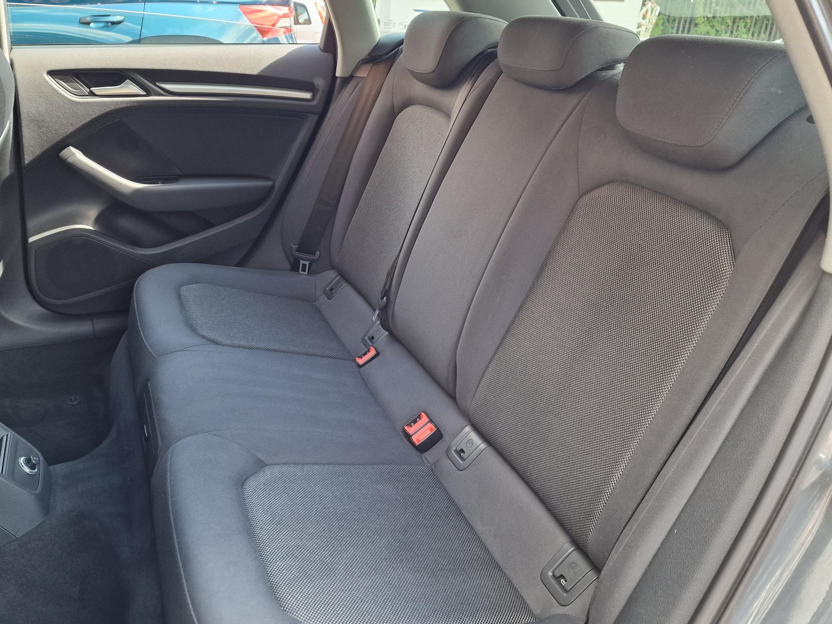 Audi A3 1.6 TDI SE Sportback 5dr Diesel S Tronic Euro 6 (s/s) (110 ps)