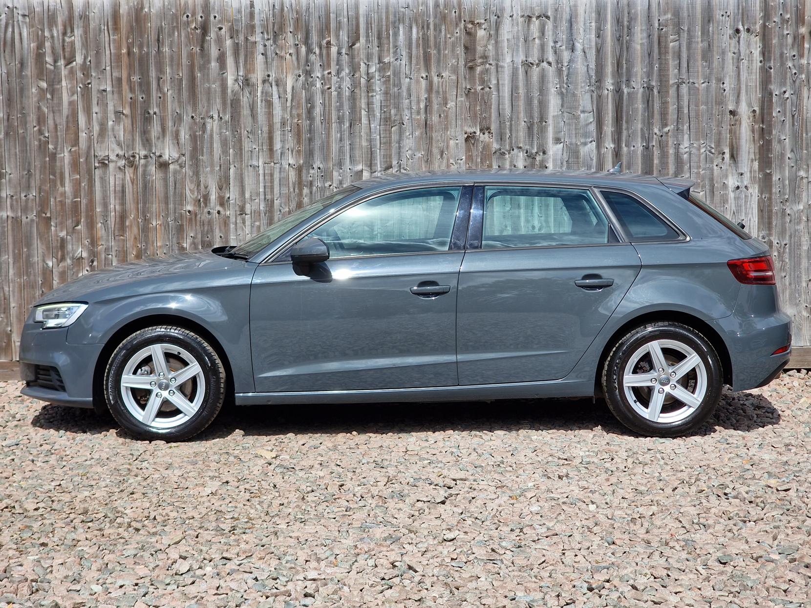 Audi A3 1.6 TDI SE Sportback 5dr Diesel S Tronic Euro 6 (s/s) (110 ps)