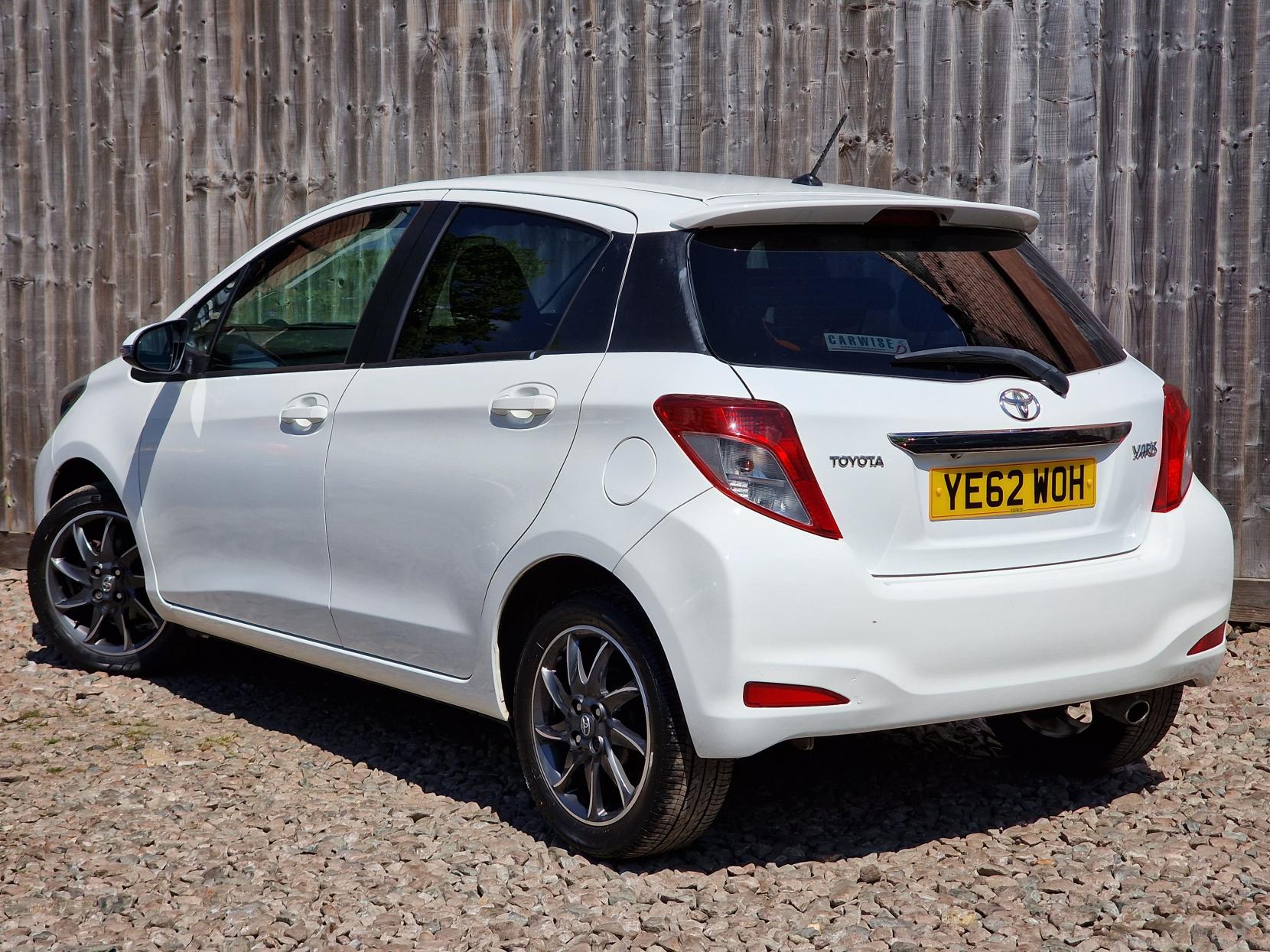 Toyota Yaris 1.33 Dual VVT-i Trend Hatchback 5dr Petrol Manual Euro 5 (101 ps)