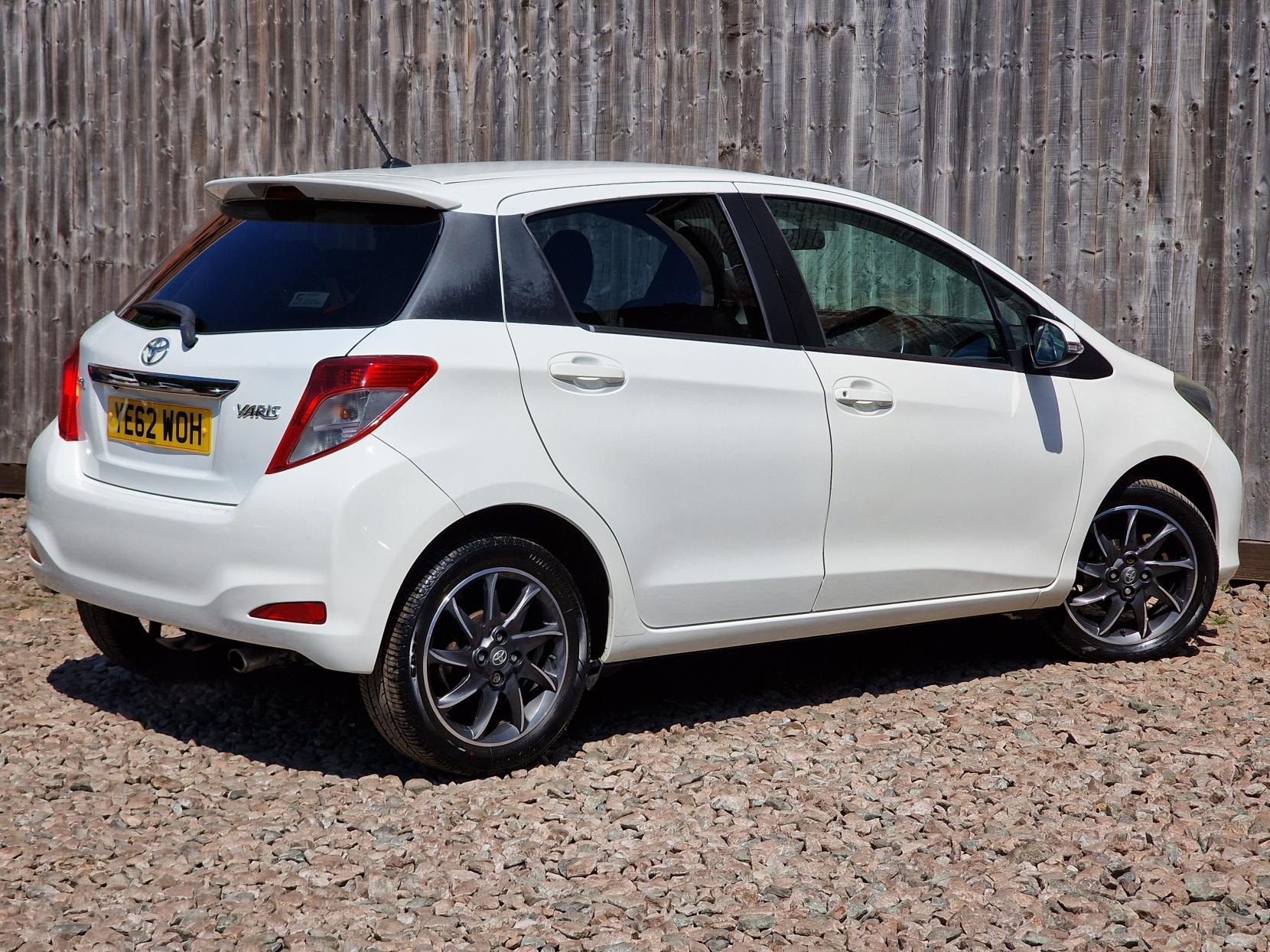 Toyota Yaris 1.33 Dual VVT-i Trend Hatchback 5dr Petrol Manual Euro 5 (101 ps)