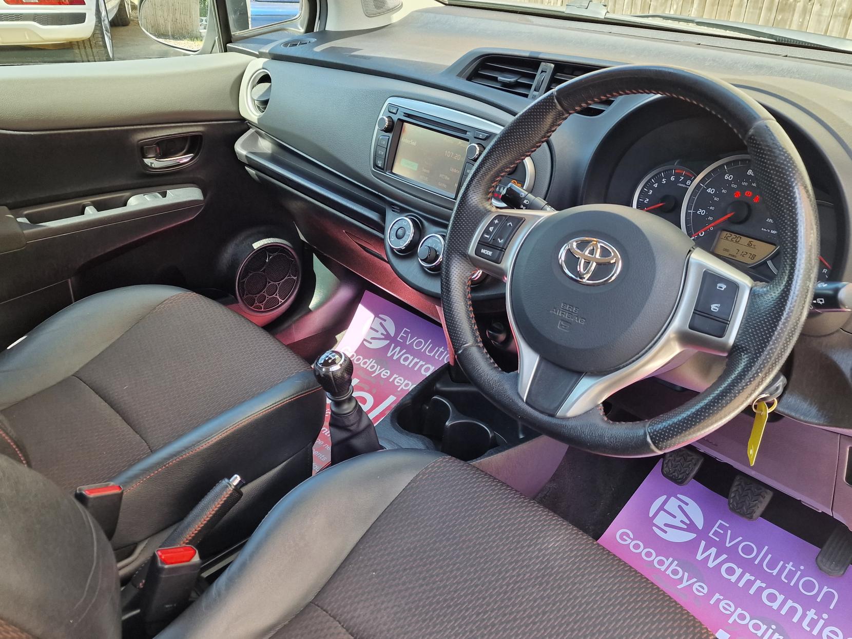 Toyota Yaris 1.33 Dual VVT-i Trend Hatchback 5dr Petrol Manual Euro 5 (101 ps)