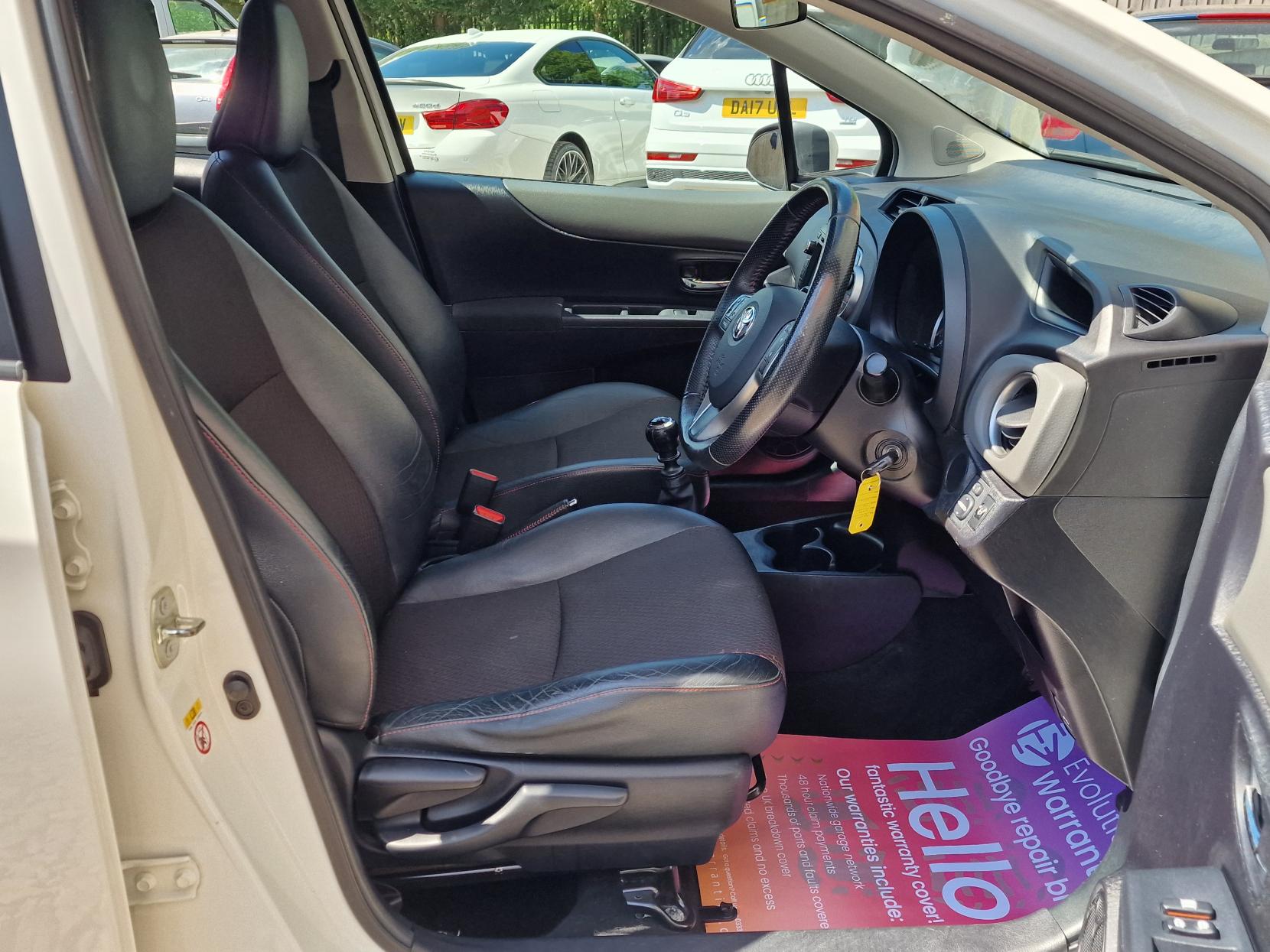 Toyota Yaris 1.33 Dual VVT-i Trend Hatchback 5dr Petrol Manual Euro 5 (101 ps)
