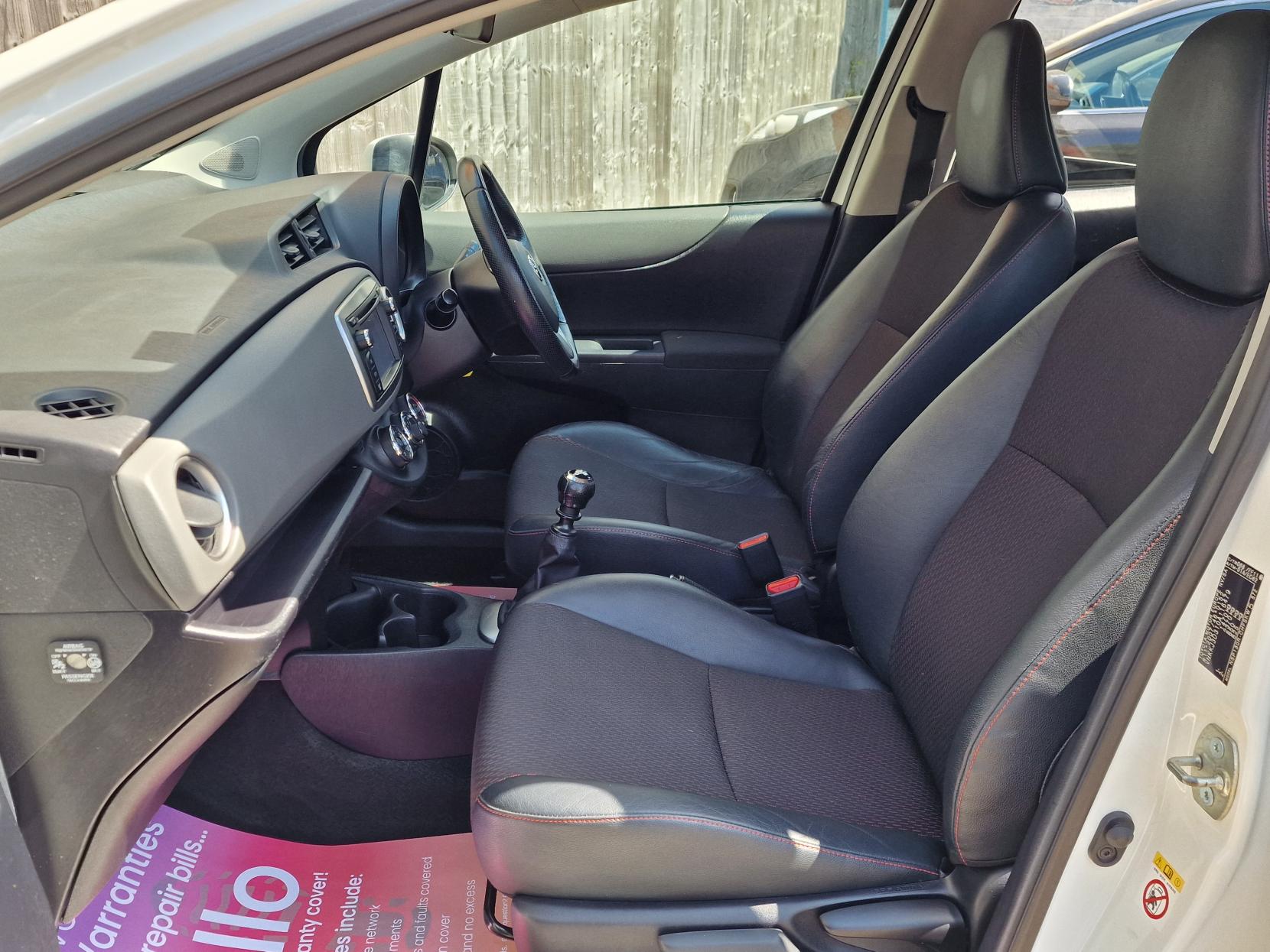 Toyota Yaris 1.33 Dual VVT-i Trend Hatchback 5dr Petrol Manual Euro 5 (101 ps)