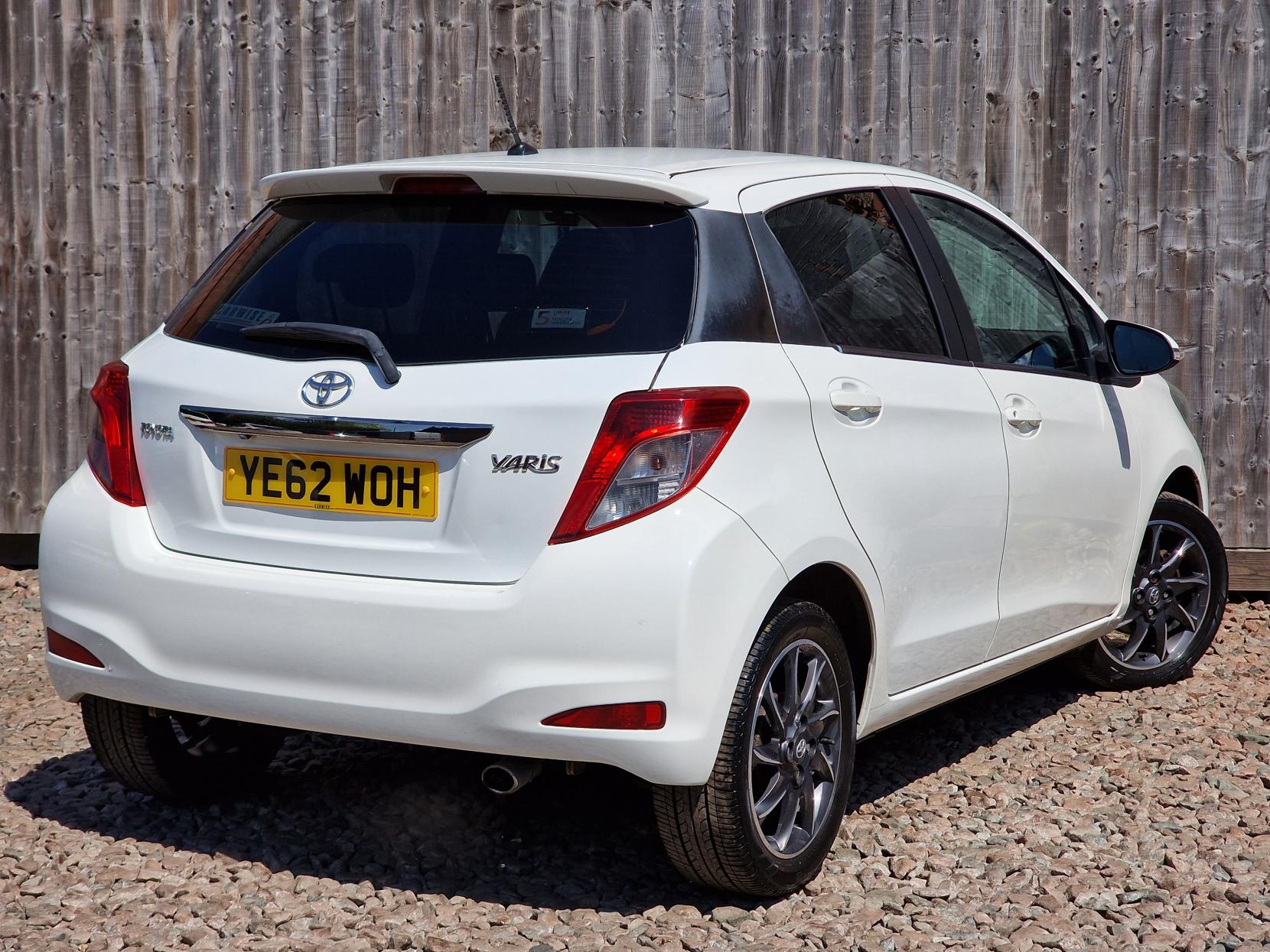 Toyota Yaris 1.33 Dual VVT-i Trend Hatchback 5dr Petrol Manual Euro 5 (101 ps)