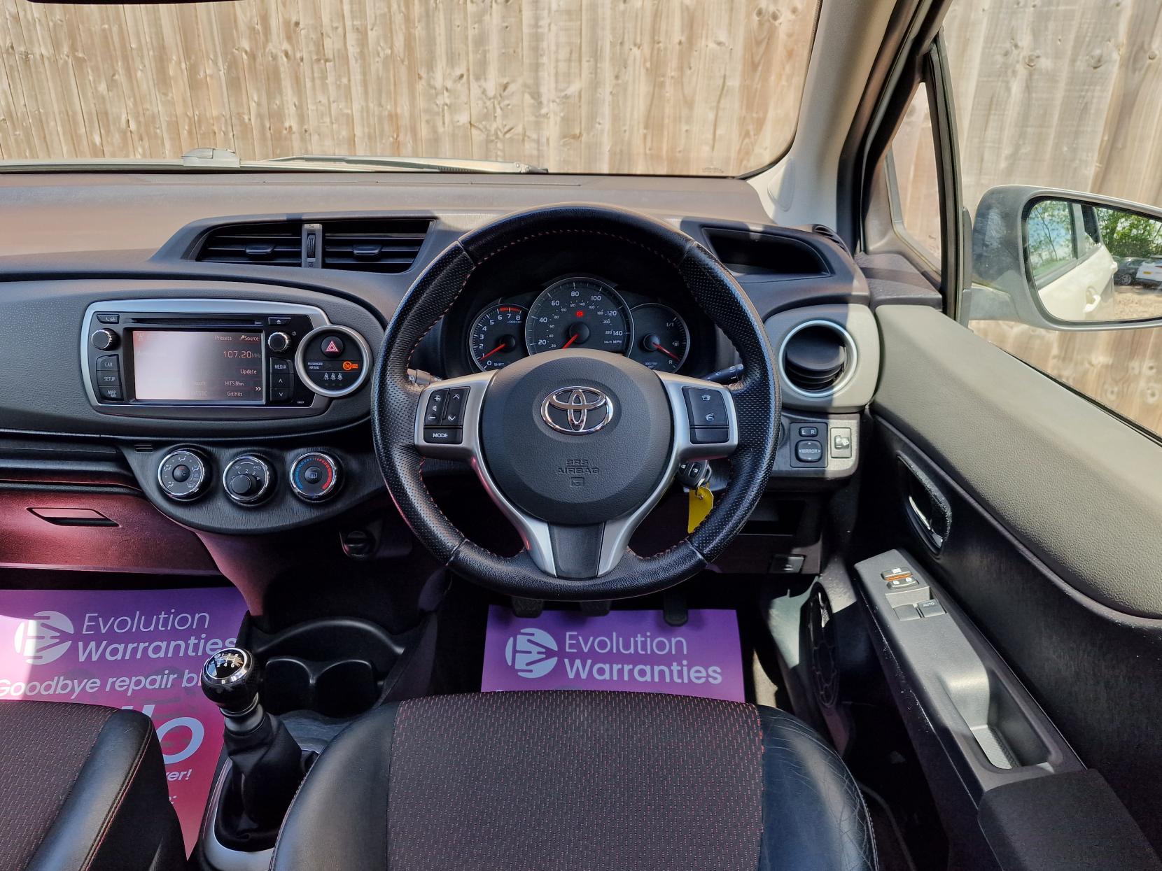 Toyota Yaris 1.33 Dual VVT-i Trend Hatchback 5dr Petrol Manual Euro 5 (101 ps)