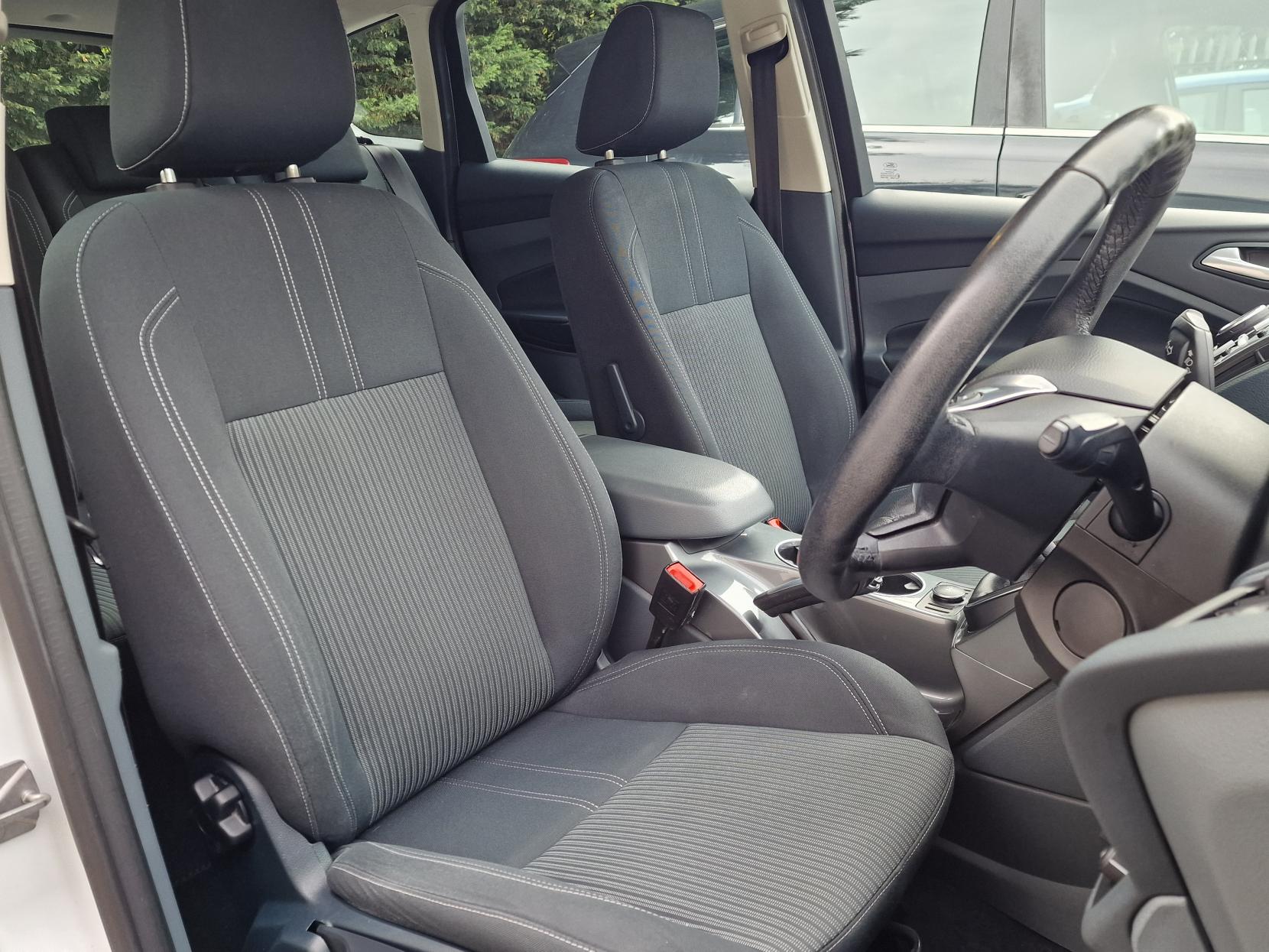 Ford C-Max 1.6 TDCi Titanium MPV 5dr Diesel Manual Euro 5 (115 ps)