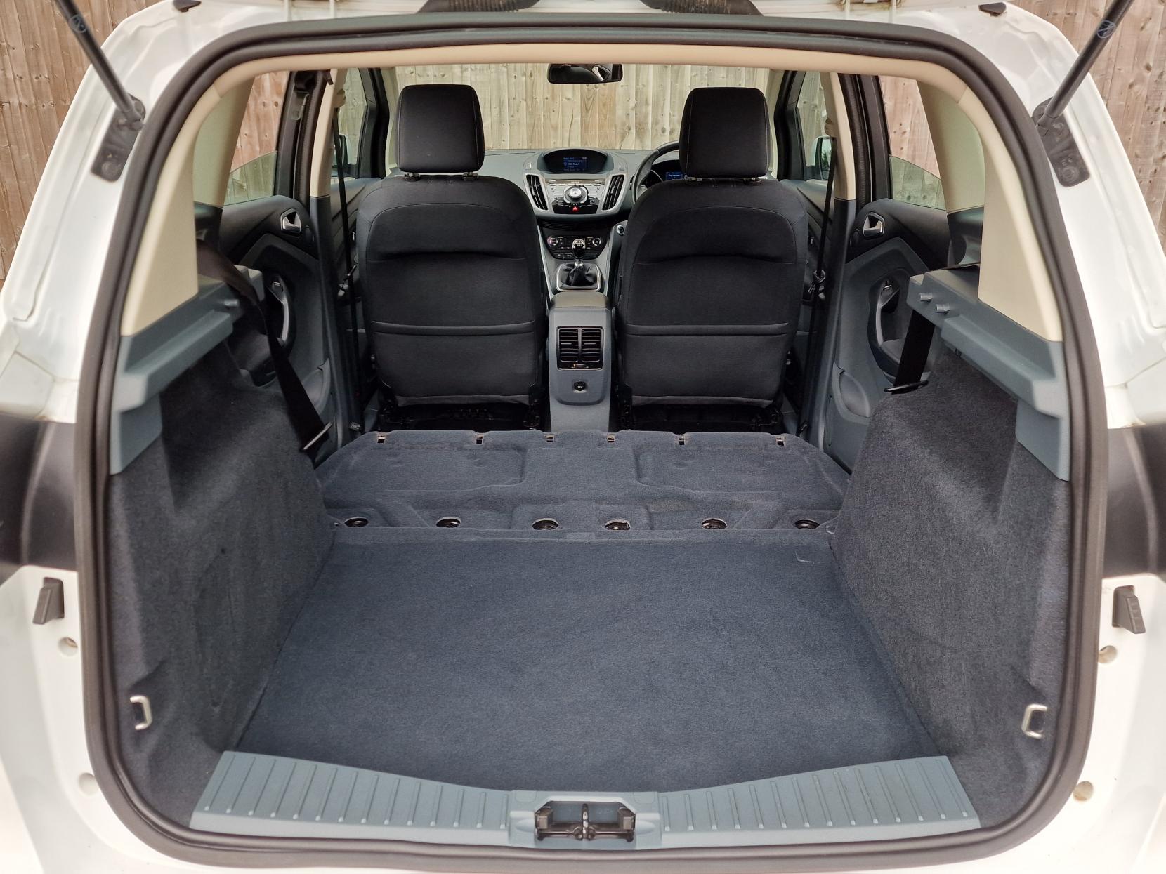 Ford C-Max 1.6 TDCi Titanium MPV 5dr Diesel Manual Euro 5 (115 ps)