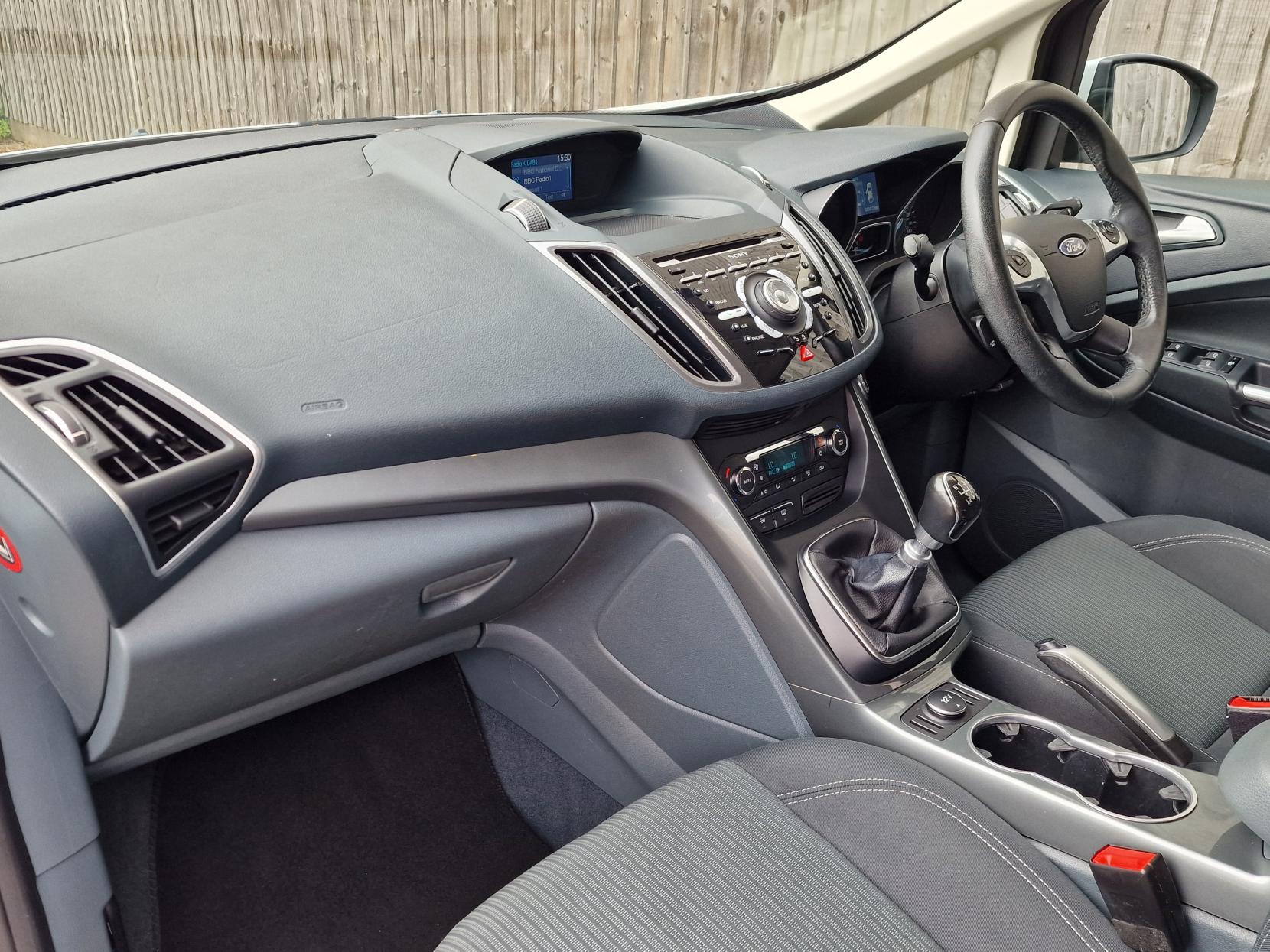 Ford C-Max 1.6 TDCi Titanium MPV 5dr Diesel Manual Euro 5 (115 ps)
