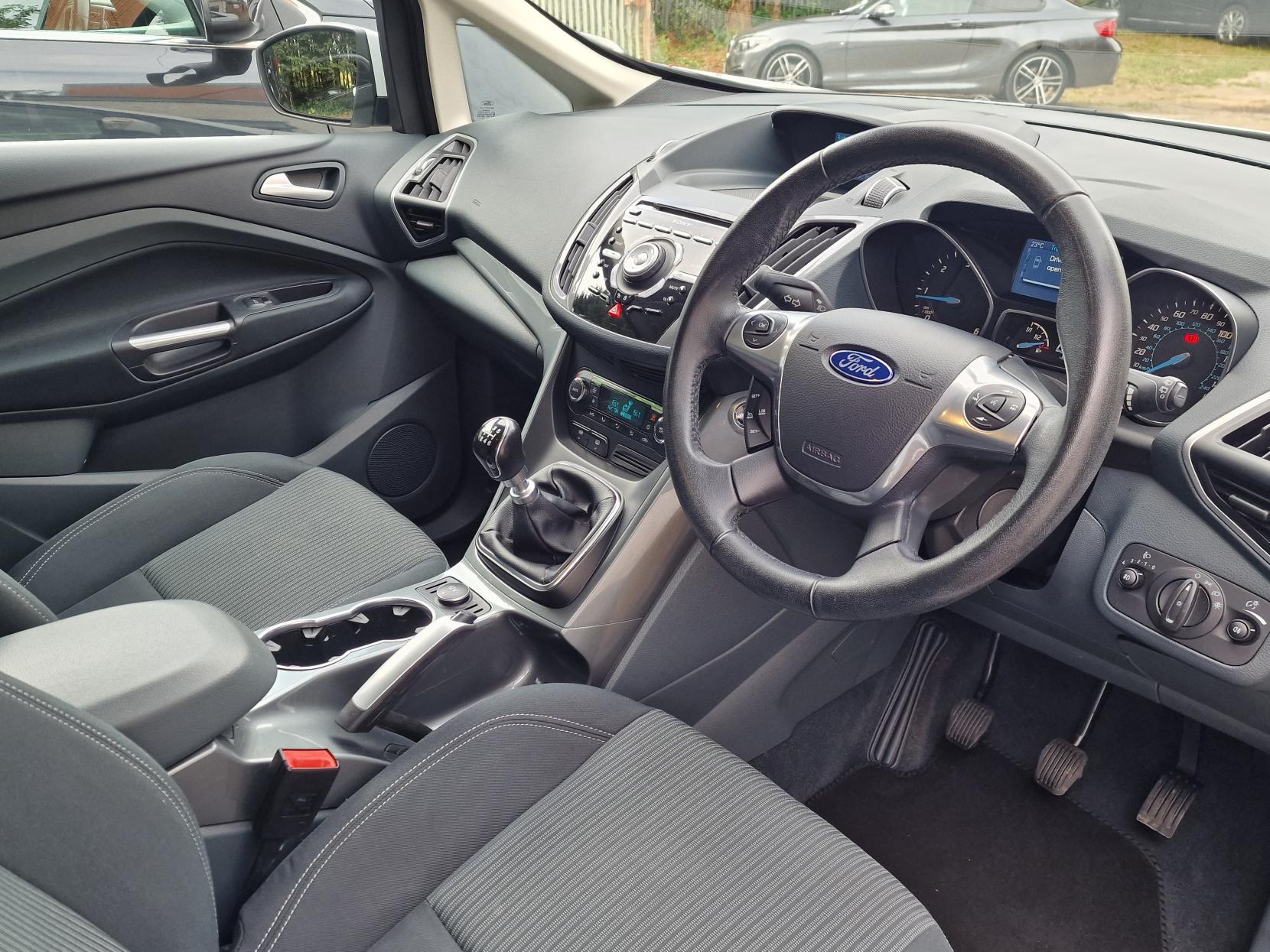 Ford C-Max 1.6 TDCi Titanium MPV 5dr Diesel Manual Euro 5 (115 ps)