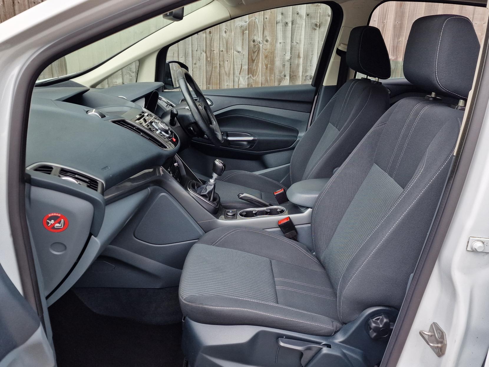 Ford C-Max 1.6 TDCi Titanium MPV 5dr Diesel Manual Euro 5 (115 ps)