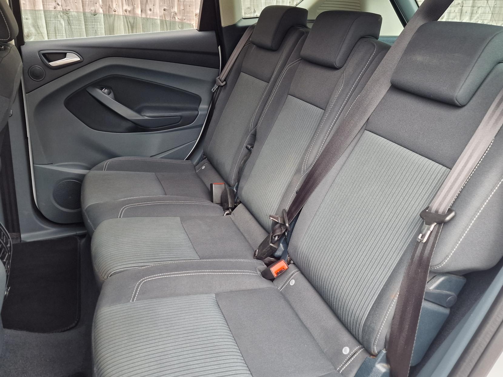 Ford C-Max 1.6 TDCi Titanium MPV 5dr Diesel Manual Euro 5 (115 ps)