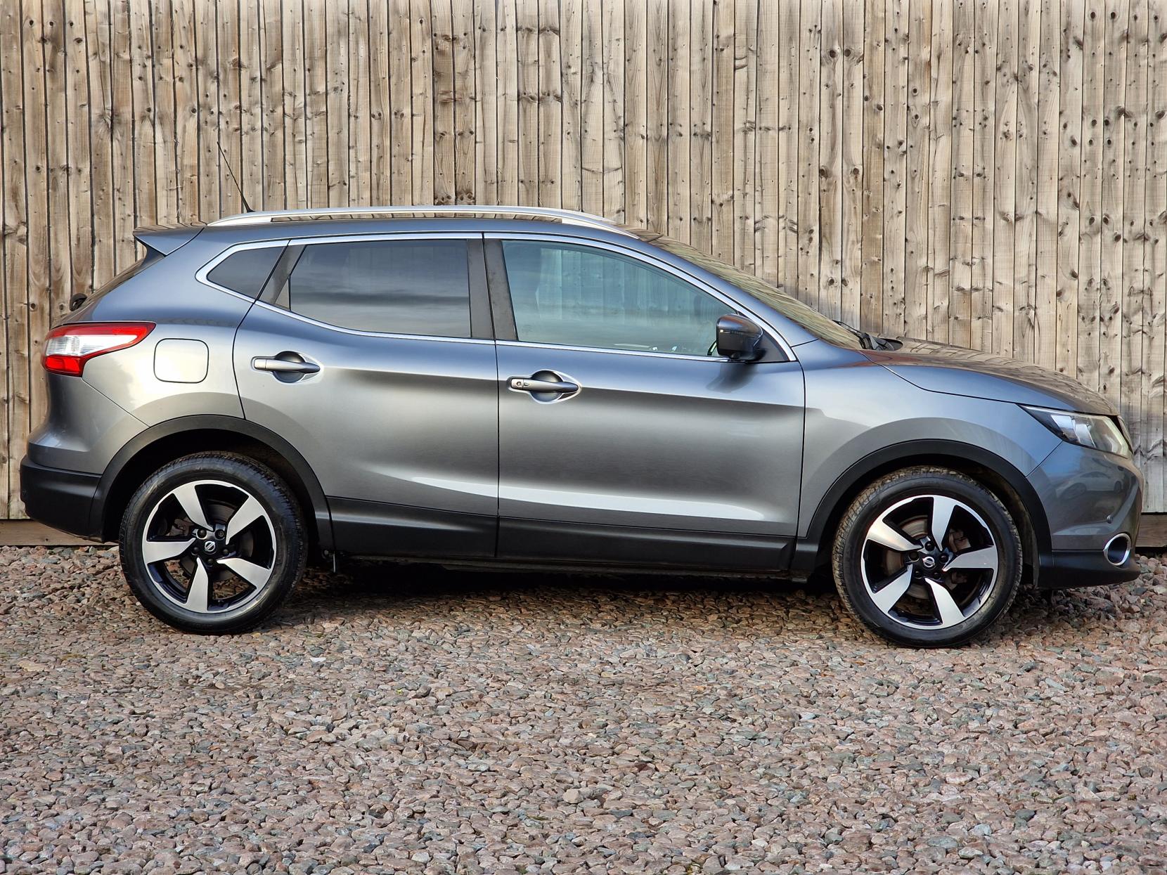 Nissan Qashqai 1.5 dCi N-Vision SUV 5dr Diesel Manual 2WD Euro 6 (s/s) (110 ps)