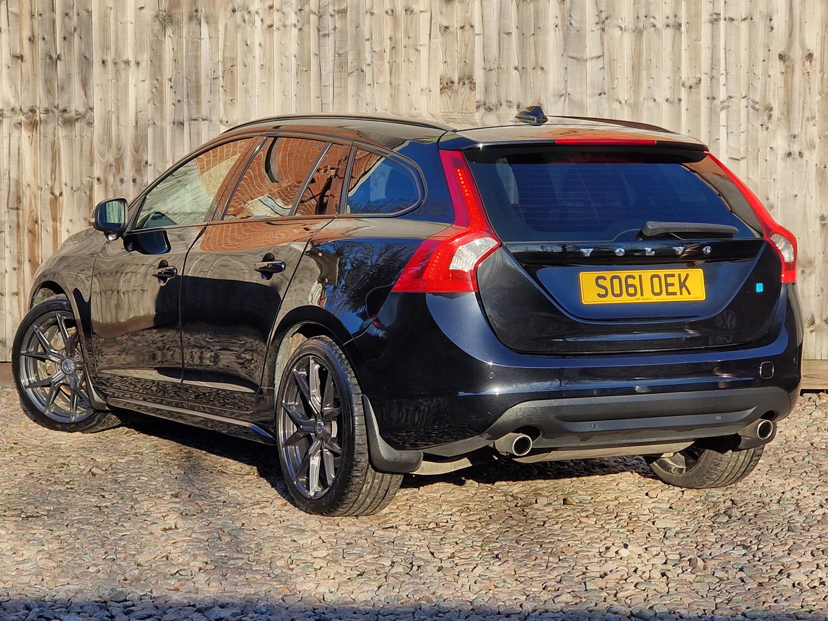 Volvo V60 3.0 T6 SE Lux Estate 5dr Petrol Geartronic AWD Euro 5 (304 ps)