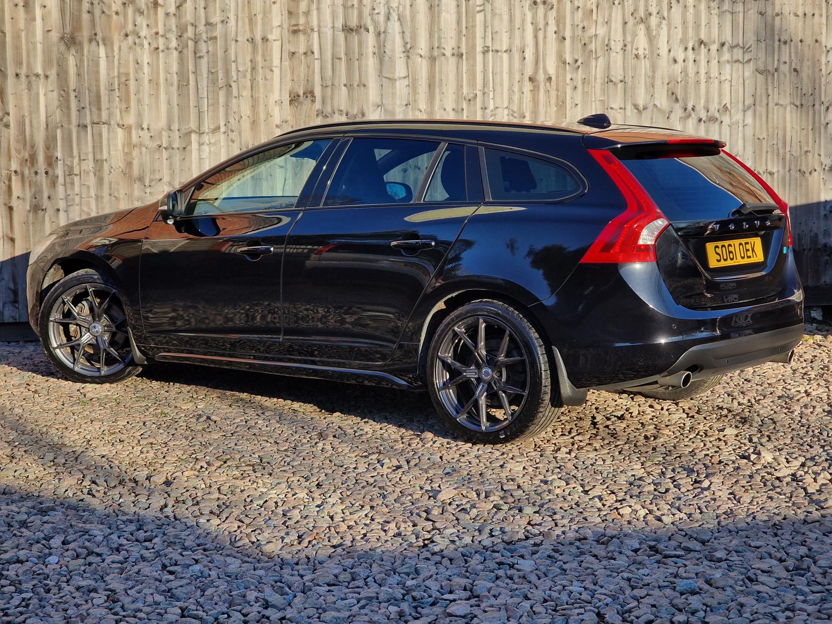 Volvo V60 3.0 T6 SE Lux Estate 5dr Petrol Geartronic AWD Euro 5 (304 ps)