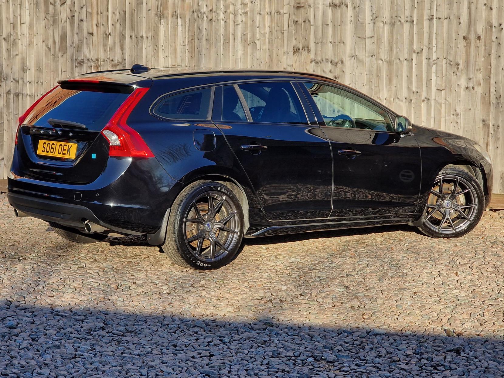 Volvo V60 3.0 T6 SE Lux Estate 5dr Petrol Geartronic AWD Euro 5 (304 ps)