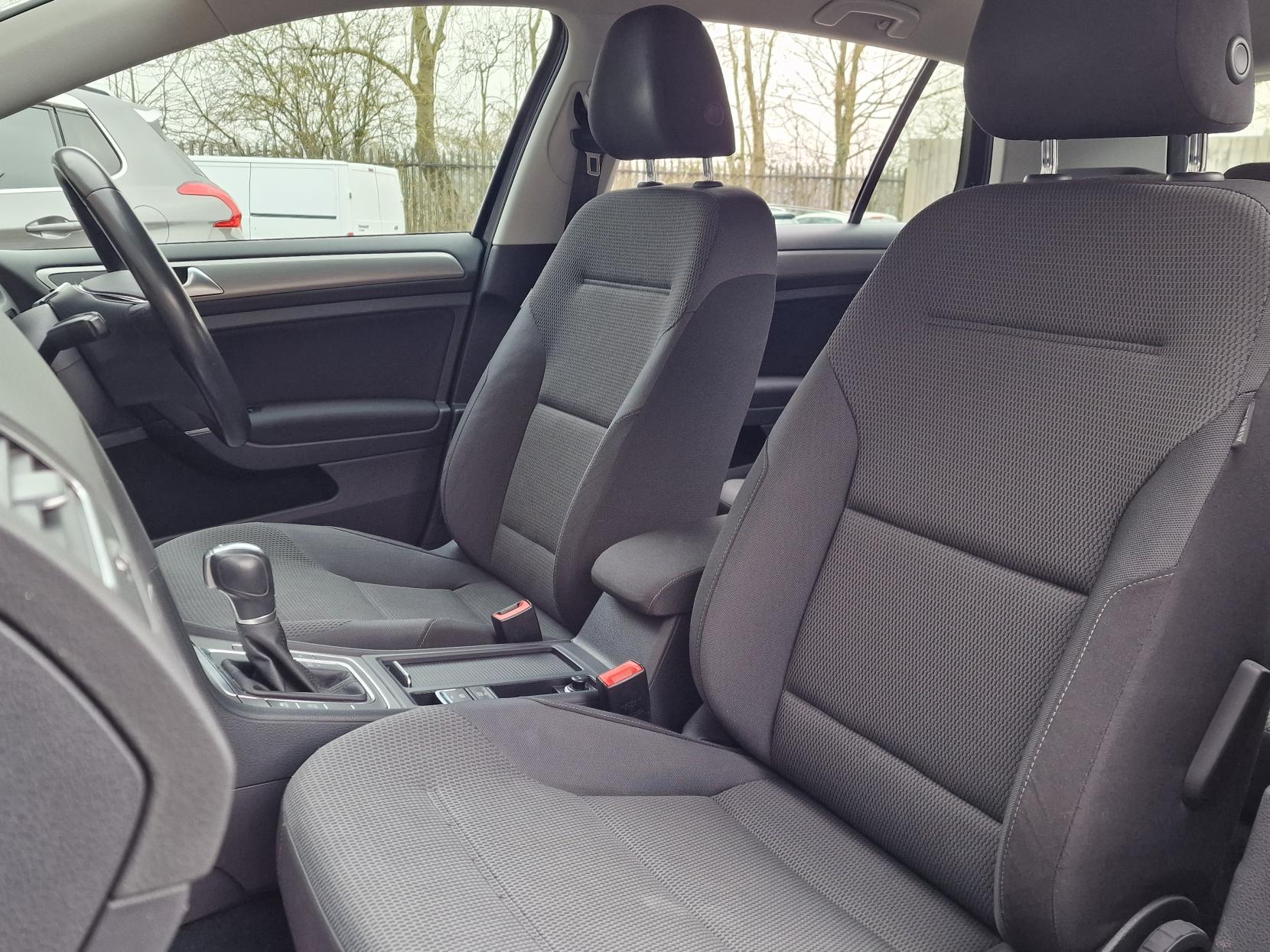Volkswagen Golf 1.4 TSI BlueMotion Tech Match Hatchback 5dr Petrol DSG Euro 5 (s/s) (122 ps)
