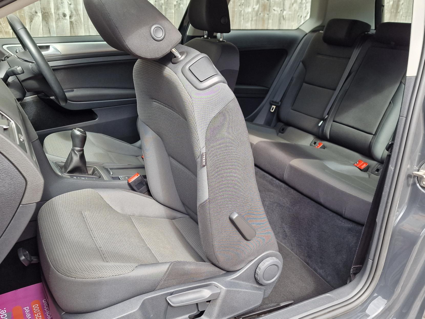 Volkswagen Golf 1.4 TSI BlueMotion Tech Match Edition Hatchback 3dr Petrol Manual Euro 6 (s/s) (125 ps)