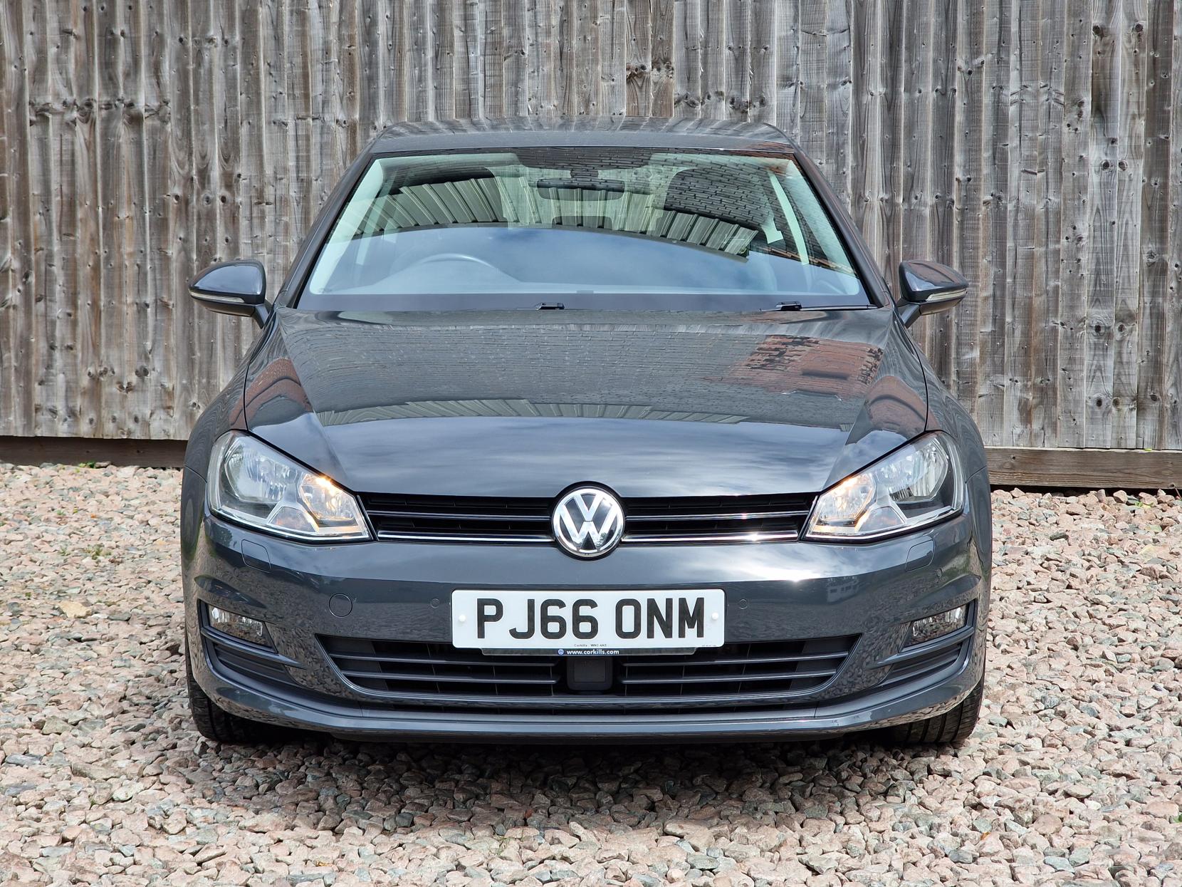 Volkswagen Golf 1.4 TSI BlueMotion Tech Match Edition Hatchback 3dr Petrol Manual Euro 6 (s/s) (125 ps)