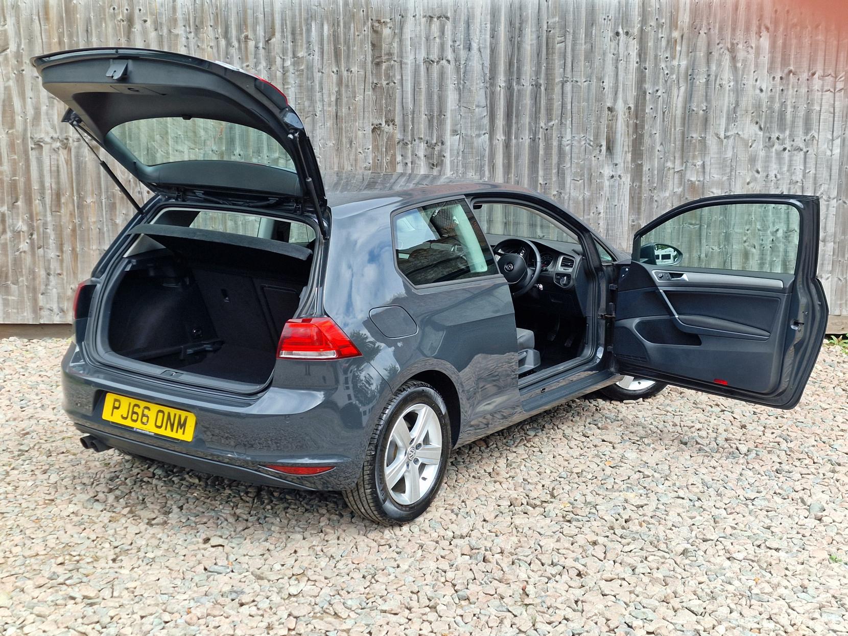Volkswagen Golf 1.4 TSI BlueMotion Tech Match Edition Hatchback 3dr Petrol Manual Euro 6 (s/s) (125 ps)