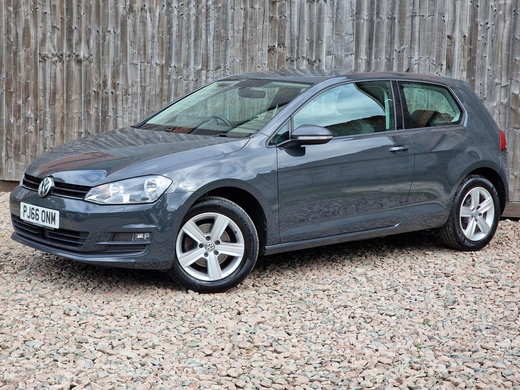 Volkswagen Golf 1.4 TSI BlueMotion Tech Match Edition Hatchback 3dr Petrol Manual Euro 6 (s/s) (125 ps)