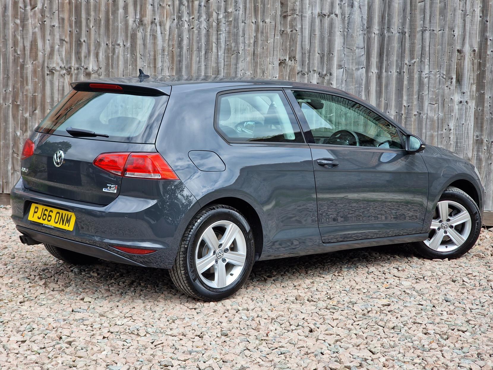 Volkswagen Golf 1.4 TSI BlueMotion Tech Match Edition Hatchback 3dr Petrol Manual Euro 6 (s/s) (125 ps)