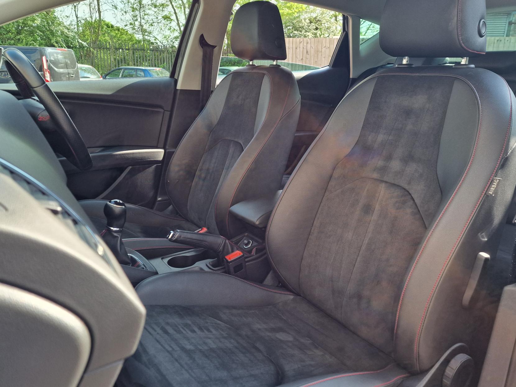 SEAT Leon 2.0 TDI FR Technology Hatchback 5dr Diesel Manual Euro 6 (s/s) (184 ps)