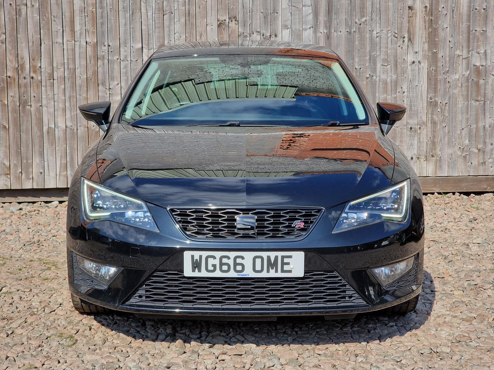 SEAT Leon 2.0 TDI FR Technology Hatchback 5dr Diesel Manual Euro 6 (s/s) (184 ps)