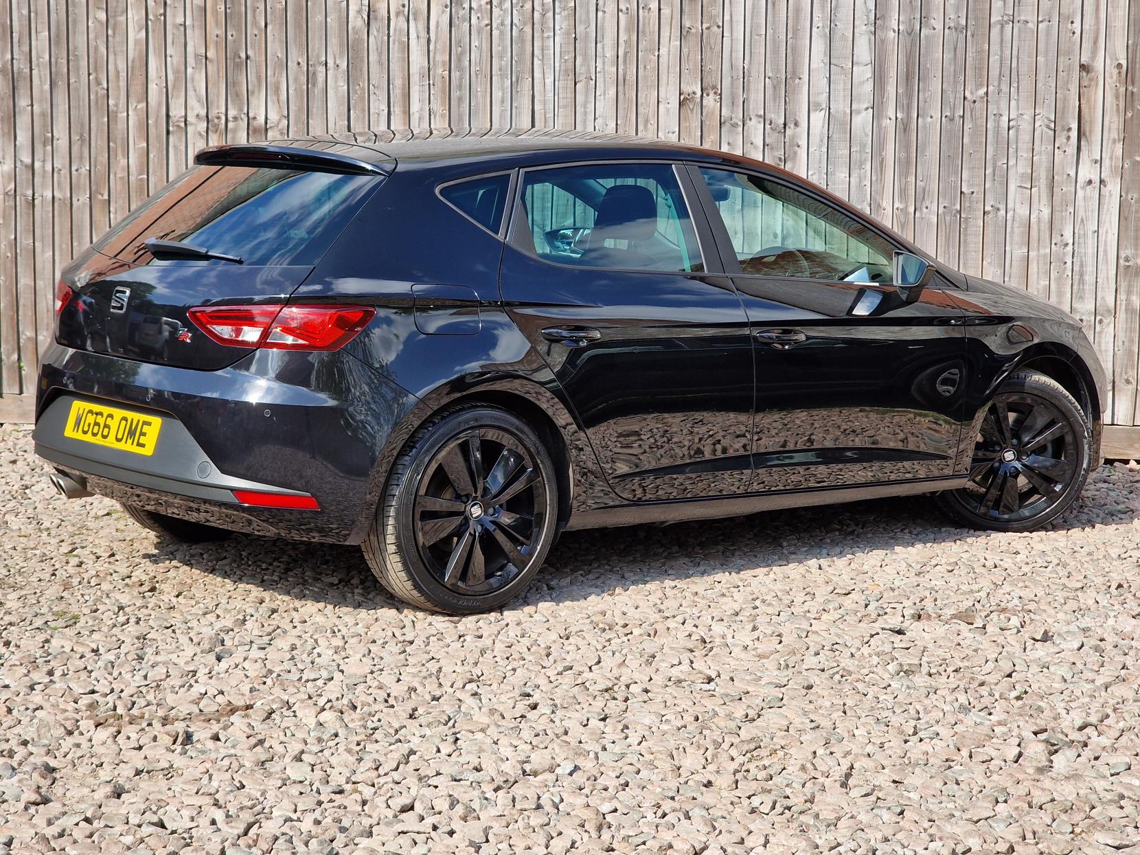 SEAT Leon 2.0 TDI FR Technology Hatchback 5dr Diesel Manual Euro 6 (s/s) (184 ps)