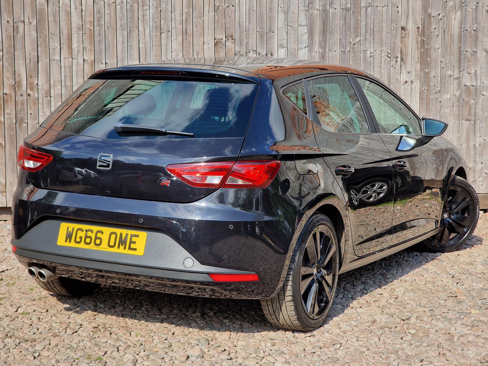 SEAT Leon 2.0 TDI FR Technology Hatchback 5dr Diesel Manual Euro 6 (s/s) (184 ps)