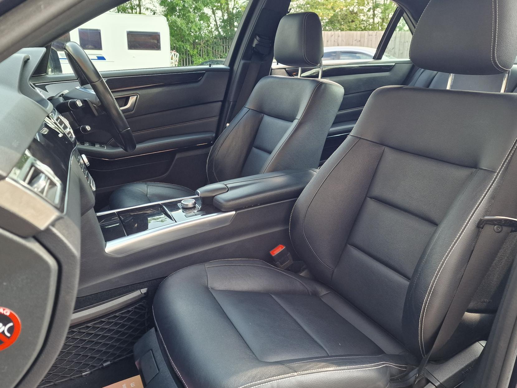 Mercedes-Benz E Class 3.0 E350 V6 BlueTEC AMG Night Edition (Premium) Saloon 4dr Diesel G-Tronic+ Euro 6 (s/s) (258 ps)